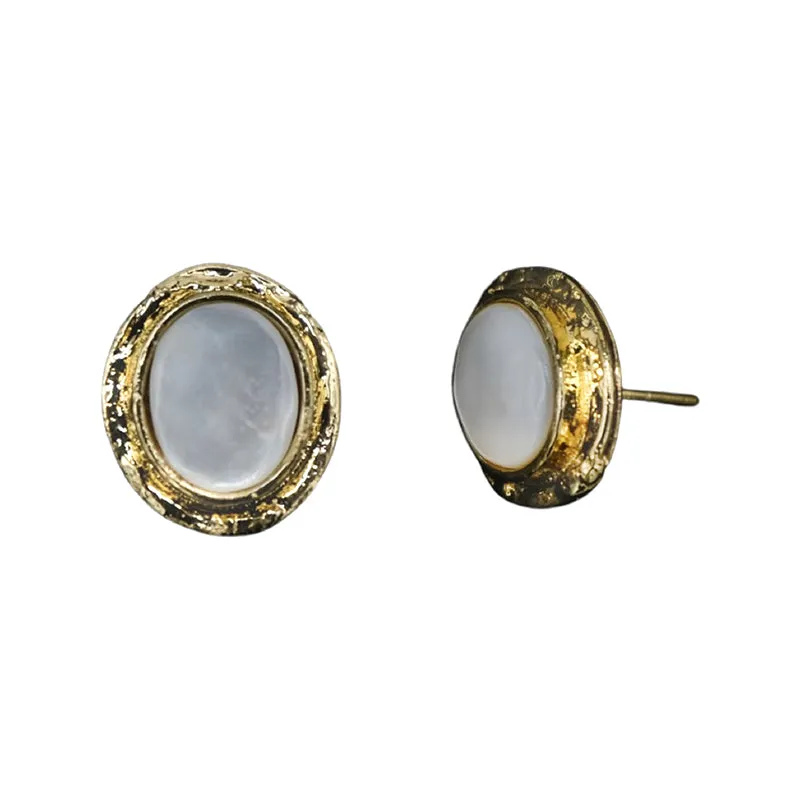 353-MOP-G | OVAL MOTHER OF PEARL POST EARRING ON GOLD