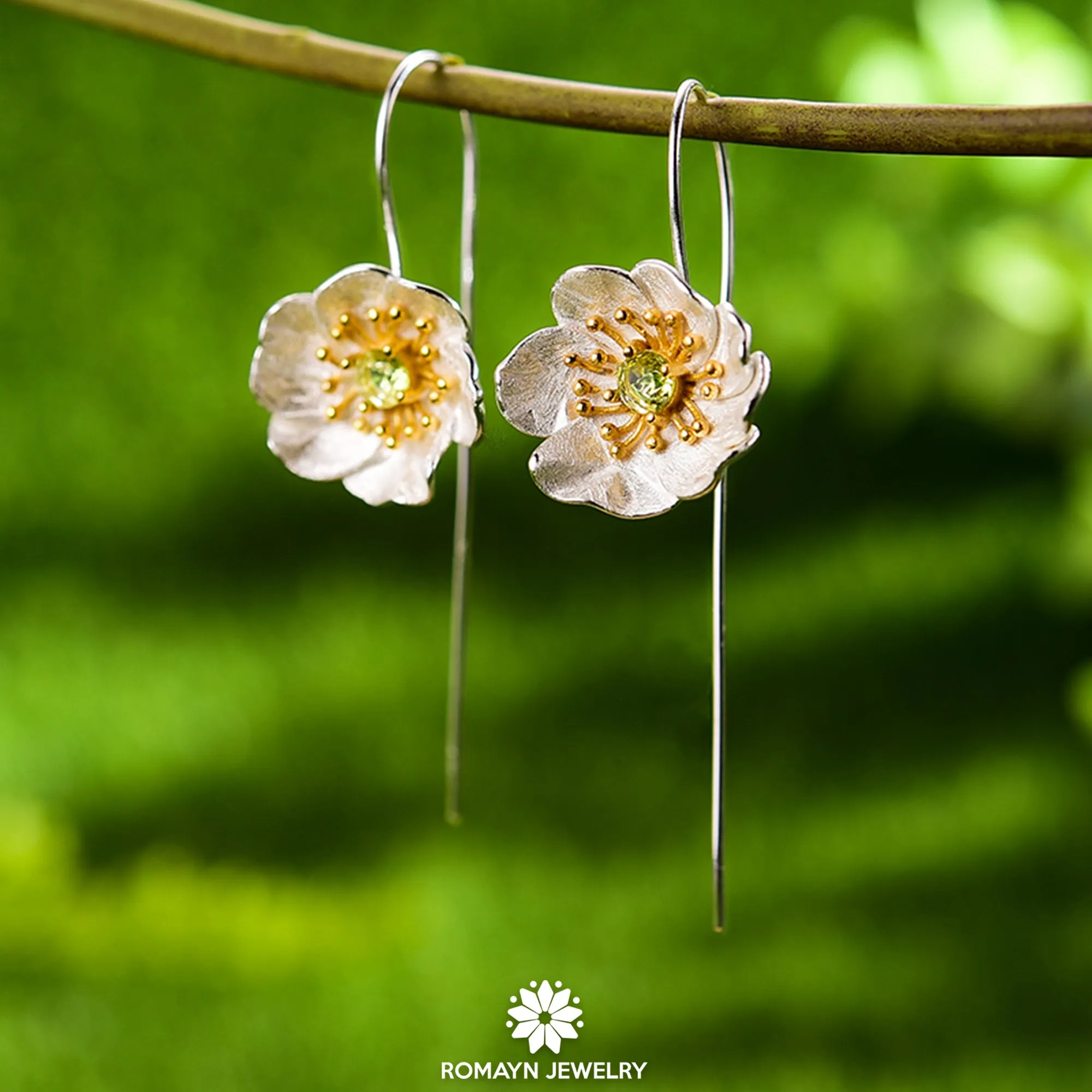 Anemone Flower Peridot Necklace