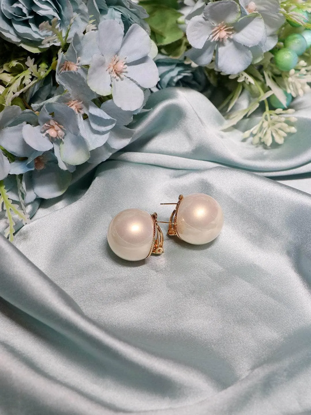 Big Pearl Statement Studs