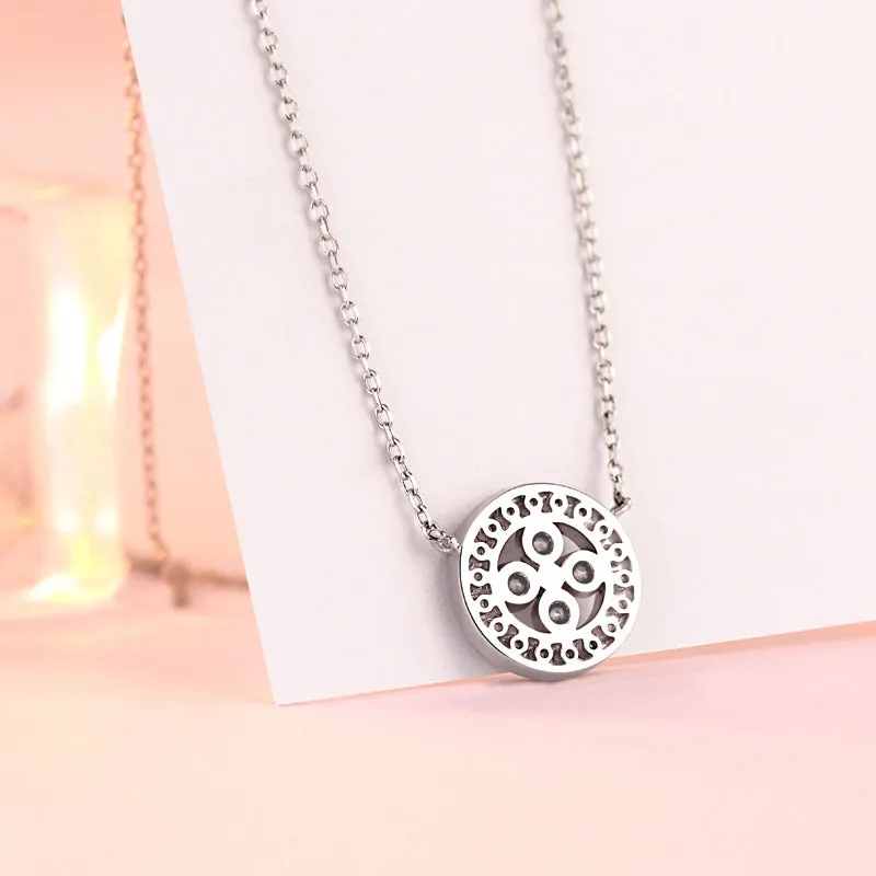 Black Zircon Four-leaf Clover Circle Pendant Silver Necklace for Women