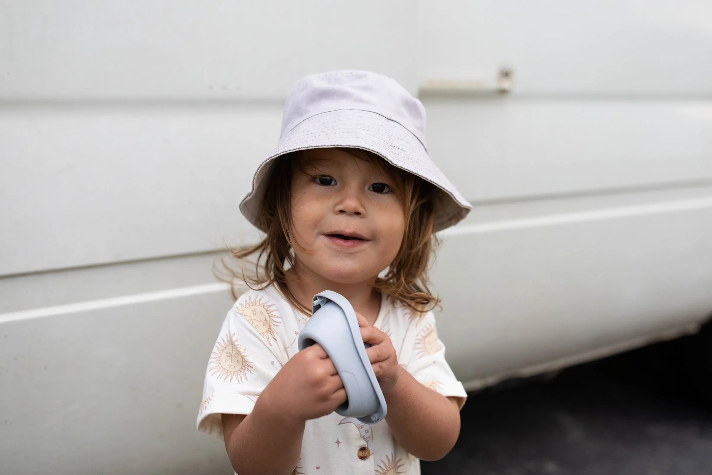 IMPERFECT Reversible Bucket Hat - Sunshine / Blue