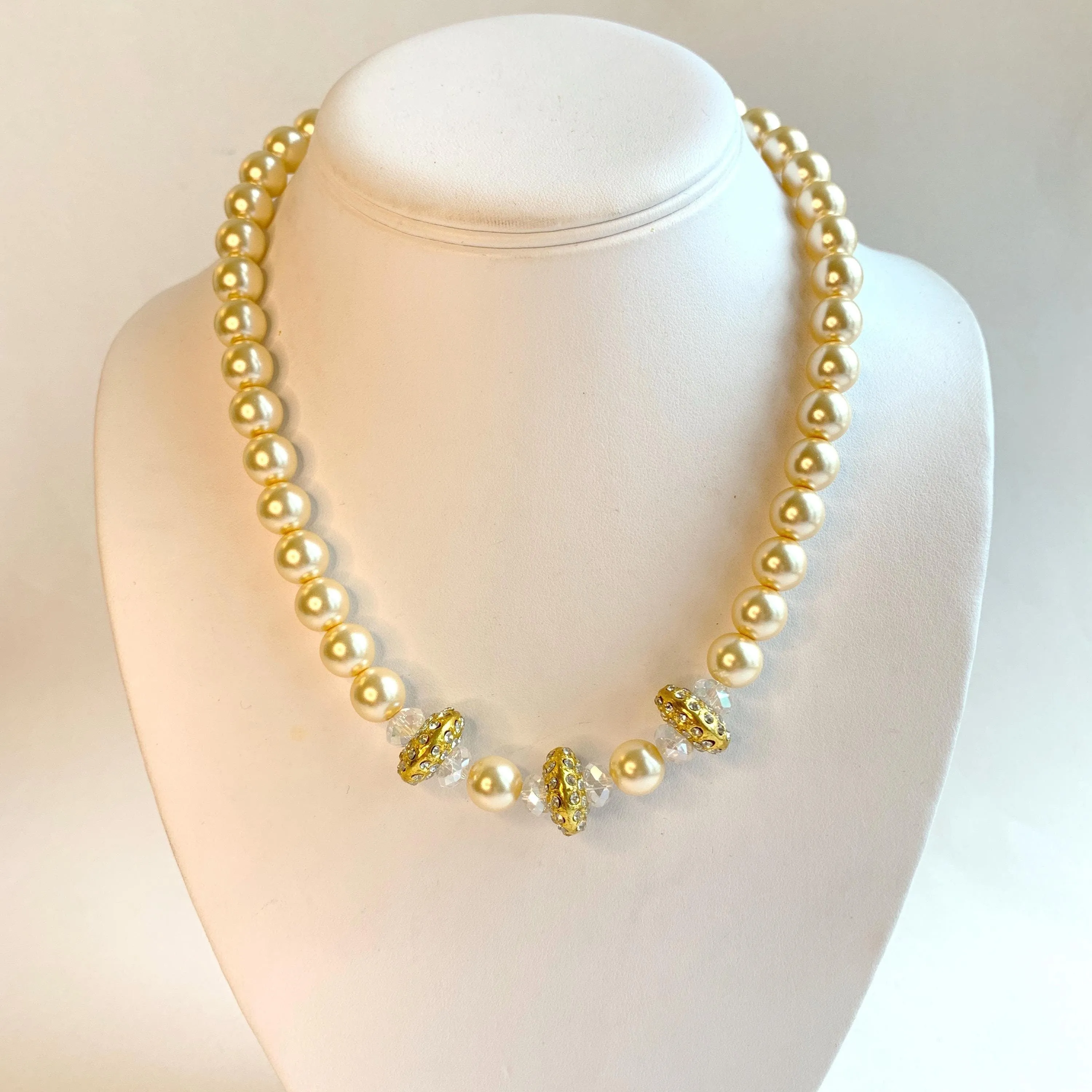 Pearl and Crystal Choker Necklace