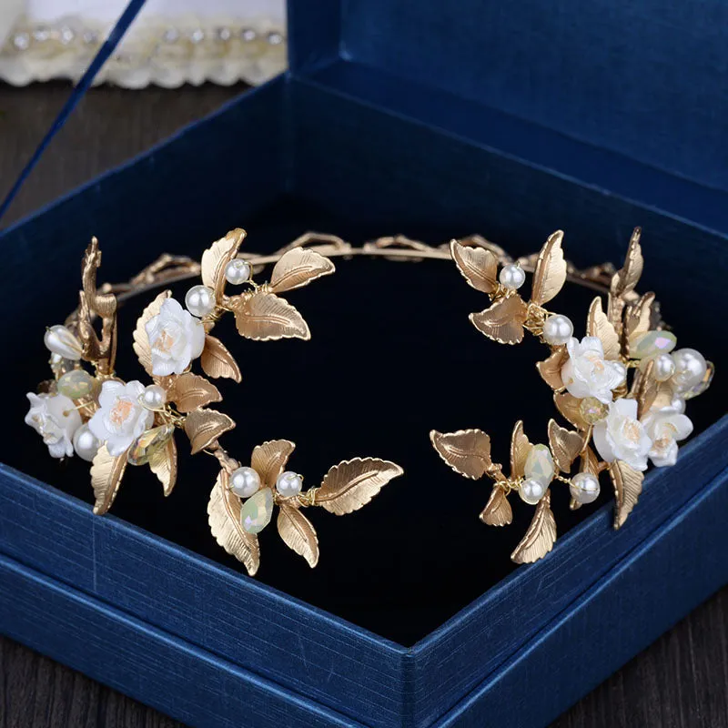 Queenly Elegant European Headpiece