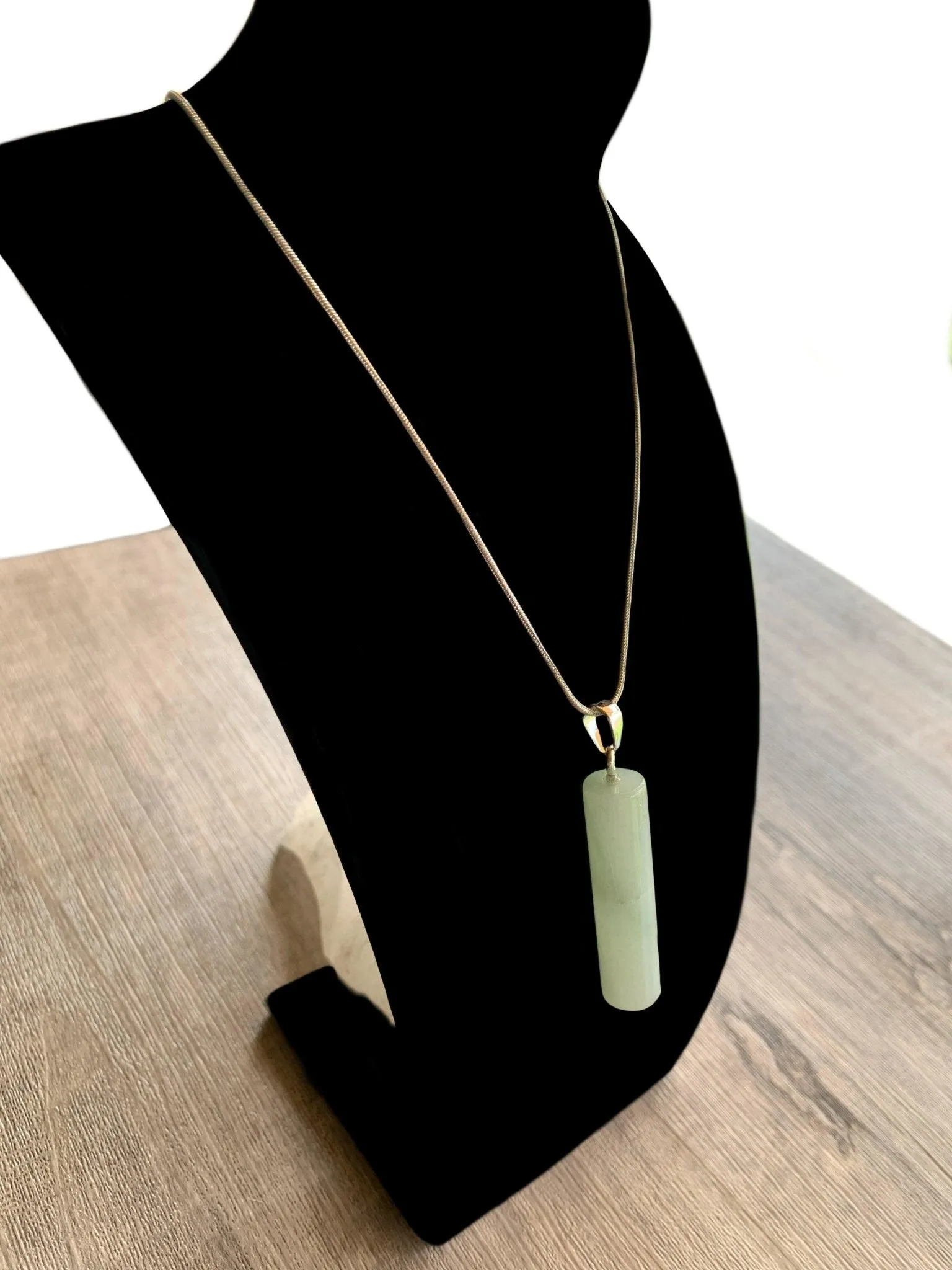 Rhys Green Aventurine Pendant Necklace on Silver plated Chain