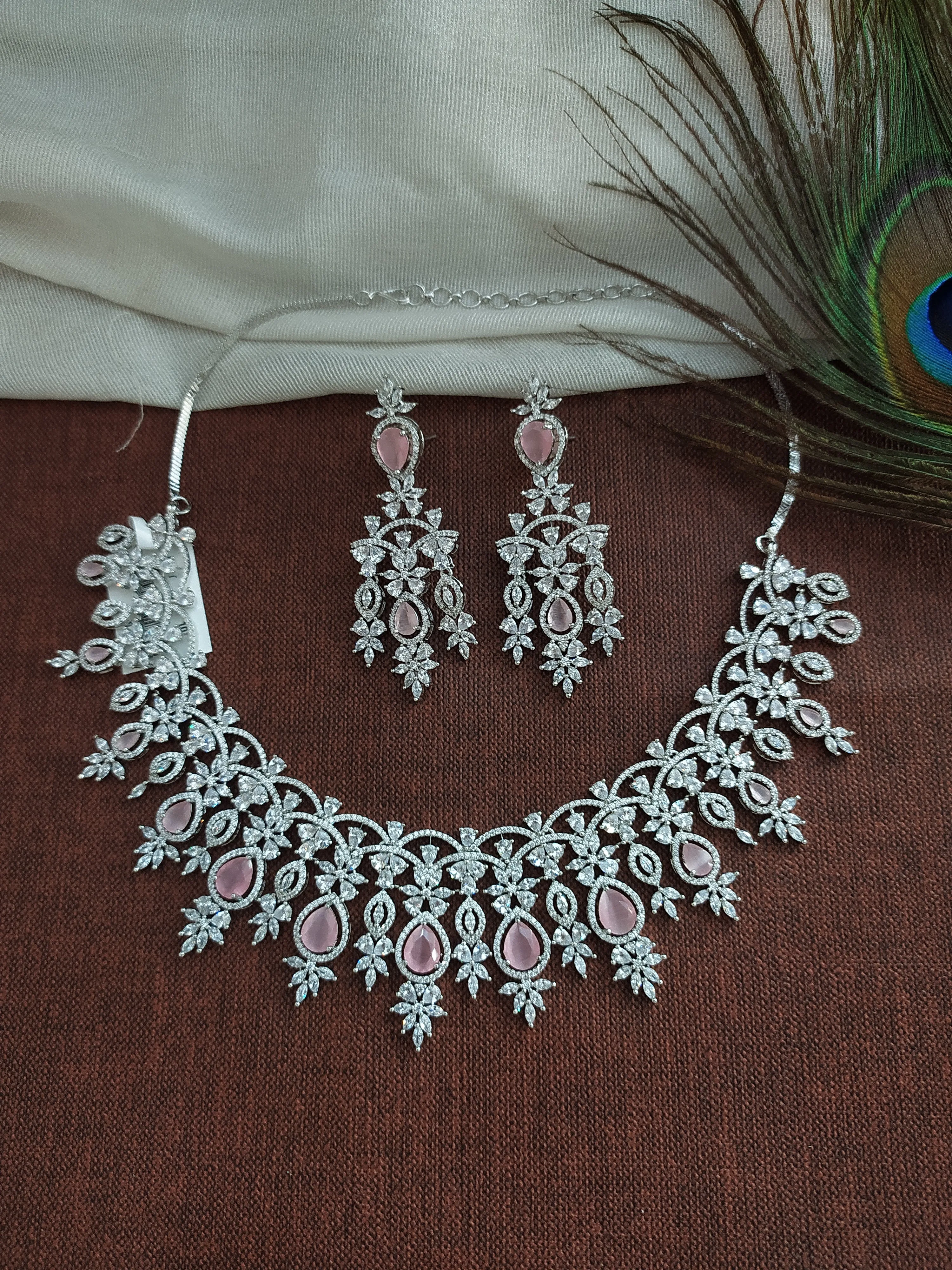 Stunning Design Silver Plated Zircon Necklace Set